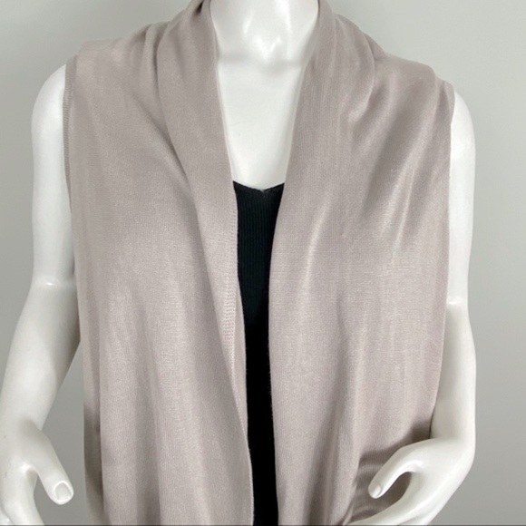 Rock Stella & Jamie Sleeveless Cover up/Cardigan - Picture 3 of 5